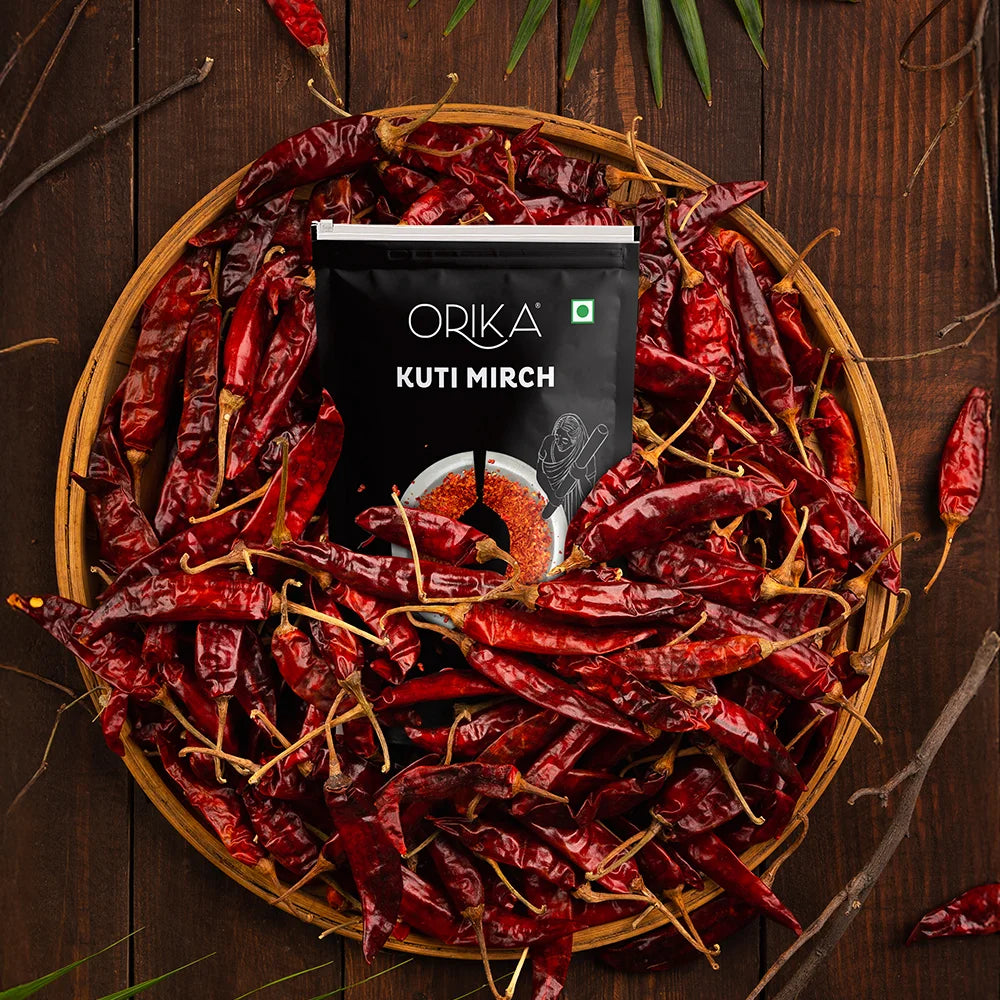 Orika Kuti Mirch (Crushed Red Chilli) | Coarsely Ground Authentic Red Chilli Flakes for Tadka, Pizza, Pasta, Indian & Global Cooking | 200g Pouch